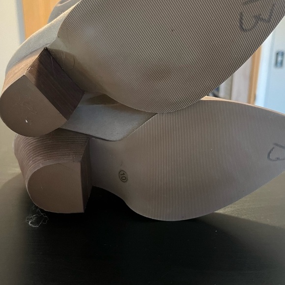 Jane and the Shoe Lisa Bootie - Picture 11 of 15